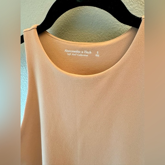 New Abercrombie High Neck Bodysuit Size S - Picture 3 of 3